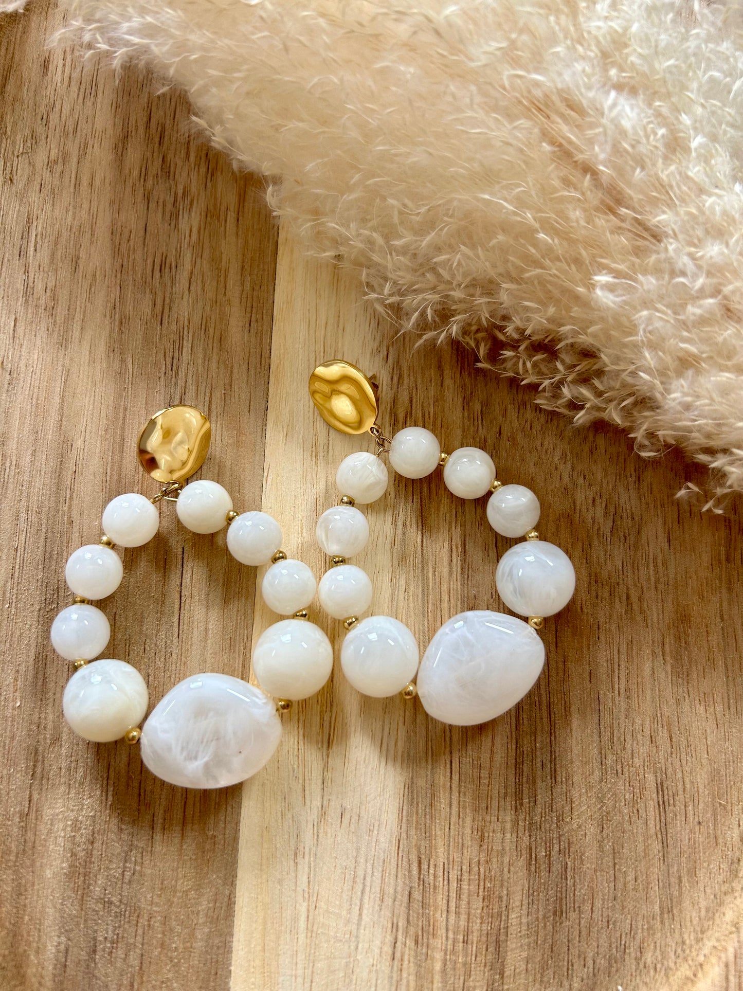 Boucles d'oreilles perles blanches