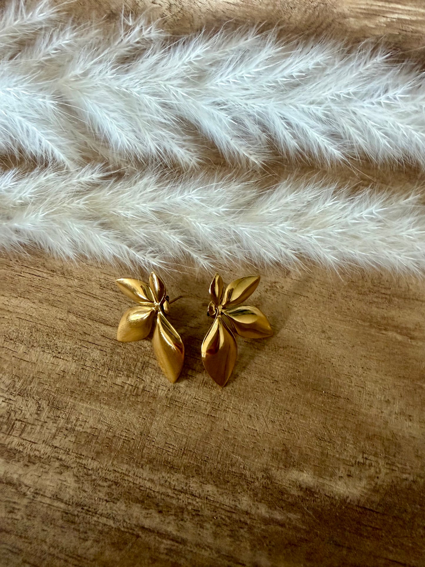 Boucles d'oreilles feuilles dorées