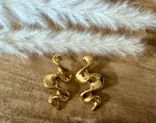 Boucles d'oreilles ondulées